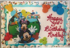 Mickey-Mouse-Club-House-Lay-on          